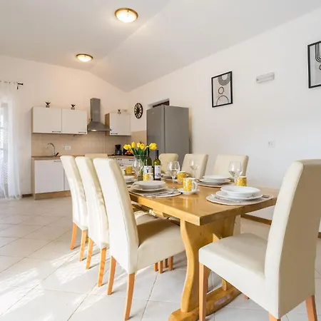 Four-bedroom In Muline 솔리네