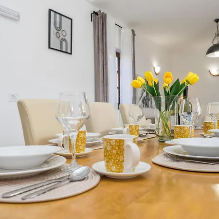 Four-bedroom In Muline *