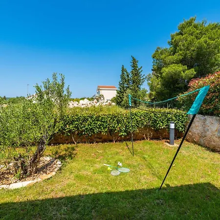 Four-bedroom In Muline Vikendica Soline (Dalmatia)