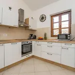 Vakantiehuis Four-bedroom In Muline