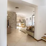 Four-bedroom In Muline *