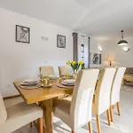 Vakantiehuis Four-bedroom In Muline Soline (Dalmatia)