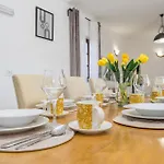 Four-bedroom In Muline *