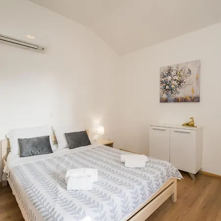 Four-bedroom In Muline Tatil Evi Soline (Dalmatia)