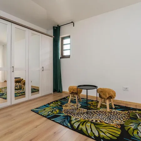 Four-bedroom In Muline *