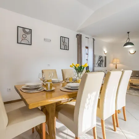 度假居 Four-bedroom In Muline 索林