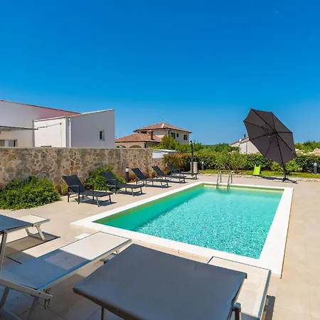 Four-bedroom In Muline * 索林
