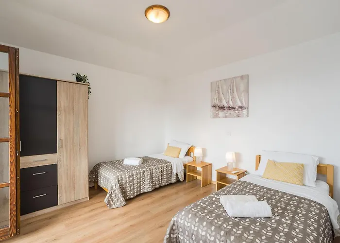 Four-bedroom In Muline Сasa de vacaciones