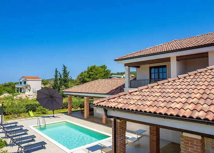 Сasa de vacaciones Four-bedroom In Muline *